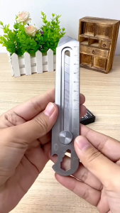 CASTA Alat Cutter 6 in 1 Baja Tahan Karat dengan Presisi Skala Pembuka Baut Kaleng dan Pisau Ganti Cepat