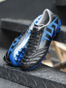 Cushioning Short Stud Football Shoes for Artificial Grass
