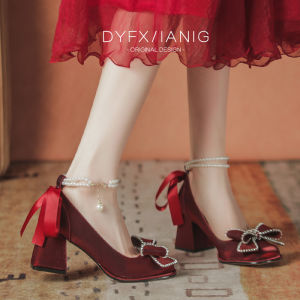 รองเท้าส้นสูงสีแดง ผู้หญิง 2024 ใหม่ Qipao Show งานแต่งงาน เดรส รอบหัวส้นหนา Mary Jane รองเท้าหมั้นรองเท้าเจ้าสาว