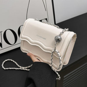 Fashionable Pure Color Chain Strap Small Square Bag Womens Crossbody Bag French Style Versatile Elegant Ladies Handbag