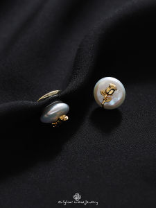 Natural Baroque Pearl Magnetic Clasp Brooch Pin Womens Design Sensation Elegant Retro Rose Flower Anti-Light Walking Pins