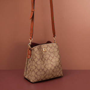 Elegant Leather Bucket Bag Womens Handbag Shoulder Crossbody Bag Luxury Feelings Fashionable Design Large Capacity Purse