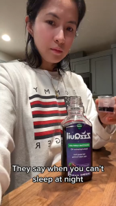 ZzzQuil Nighttime Sleep-Aid Liquid Berry Rasa Hangat Lezat Tidur Cepat 20 Menit Tanpa Kebiasaan Diformulasikan Khusus Dengan Difenhidramin HCl