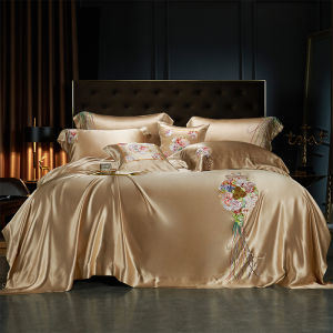 35 Moom Silk Hand Embroidery Bed Set