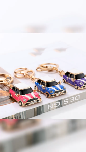 Mini Car Keychain - Cartoon Beetle Zinc Alloy Fashion Pendant for Racing Fans