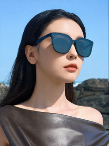 HELEN KELLER | Polarized UV Protection Sunglasses