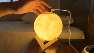 880ml 3D Moon Lamp Air Humidifier LED Night Light Aroma Essential Oil Ultrasonic Purifier