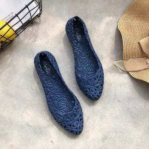 รองเท้าแตะส้นแบนแบบสวมหัวสไตล์เกาหลีสำหรับผู้หญิงในช่วงฤดูร้อน รองเท้าแตะแบบสวมหัวสไตล์ใหม่สำหรับใส่ไปชายหาด