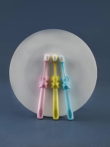 (พร้อมส่งจากไทย) แปรงสีฟันเด็ก เส้นใยมากกว่า 10000 นุ่มสุดๆ