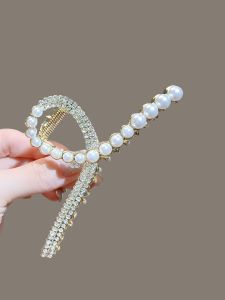 Korean Japanese Pearl Hair Claw Womens Back of Head Shark Clamp High End Feeling Hair Grab Card Holder Hair Accessories
