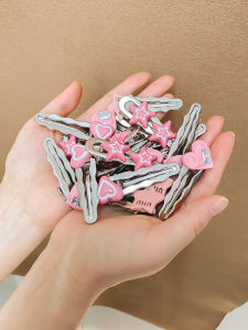 กิ๊บติดผมโลหะรูปหัวใจสุดเก๋สำหรับผู้หญิง 2023 กิ๊บติดผมสไตล์ใหม่ ตกแต่งผมด้านข้าง สไตล์หวานและเท่ ที่คาดผมด้านข้าง