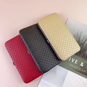 Bộ Dụng Cụ Làm Móng 19 Món Đa Năng Vỏ Hộp Màu Ngẫu Nhiên Bộ Đồ Cắt Móng Tay Cá Nhân Tại Nhà Cho Gia Đình Nhỏ Gọn Dễ Dùng