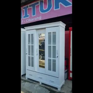 Lemari Baju 3 Pintu Sleding / Lemari Pakaian 3 Pintu Classic