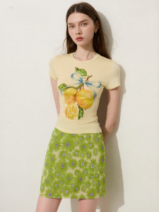 D-PLAY | Áo Thun Slim Breathable Tencel Vàng Hình Chanh