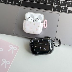 เคสหูฟังป้องกันลายดอกไม้เล็กๆ สีชมพูดำสไตล์เกาหลีเรียบง่าย พร้อมวงแหวนสีขาวและชมพู สำหรับ AirPods 1 2 3 4 Pro 2 Pro 3