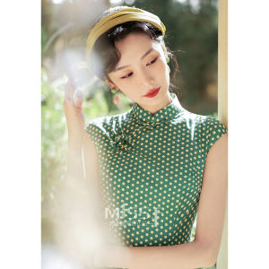 Young Style Green Polka Dot Cheongsam Vintage Shanghai Beauty Elegant Simple Design No Sleeve Daily Wear Long Length Qipao