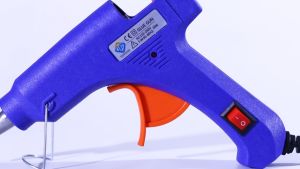 Hot Glue Gun Pistol Gam 20W Electric Hot Melt Glue Gun Kit for Arts Home School Decoration Gun & Glue Sticks Electric Hot Glue Gun