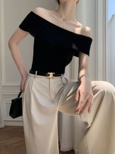 เสื้อถักแขนกุดคอวีสีดำสำหรับผู้หญิงในช่วงฤดูร้อนปี 2025 เสื้อแขนสั้นทรงเข้ารูปเอวสูงแฟชั่นใหม่ระดับไฮเอนด์