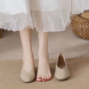 Smooth Leather Roman Style Womens Low Heel Square Head Commuter Shoes Spring New Soft Bottom Slip-On Fashionable Single Shoes