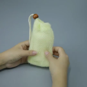 Exfoliating Double-Layer Nylon Mesh Soap Saver Sack Bubble Net with Drawstring and Wooden Beads Bar Soap Saver Mesh Bag