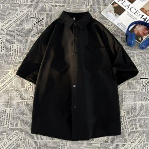 เสื้อเชิ้ตแขนสั้นผู้ชาย สไตล์ฤดูร้อน สไตล์นักศึกษา สไตล์ญี่ปุ่น สไตล์เกาหลี ทรงพื้นฐาน ดีไซน์เรียบง่าย หรูหรา เสื้อเชิ้ตผู้ชาย JK