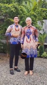 batik pasangan serasi couple kemeja lengan panjang dan tunik motif laskar coklat merah biru  MLXLXXL