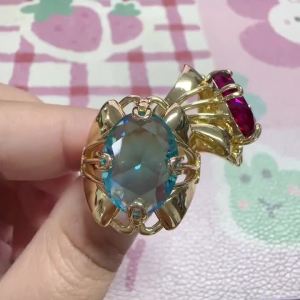 Huitan Special Design Women Ring Gold Color Geometric Inlaid Shiny Blue/Red CZ Fashion Wedding Party Accessories Modern Jewelry