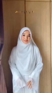 [ Nitaranz ] PARIS PREMIUM SYARI SEGIEMPAT SYARI PARIS AZARA (LOGO DAN POUCH )