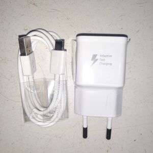 Penyelesaian Pengisian Daya yang Fleksibel: J05 Charger Adaptor Casan Type C