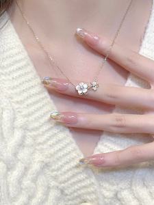 Pianist | Elegant Pink Gold Rose Minimalist Sakura Necklace