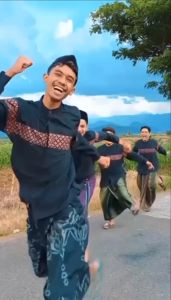 BAJU KOKO MUSLIM PRIA DEWASA TERBARU 2025 KOKO KOBATA KOMBINASI BATIK LENGAN PANJANG -  BISA COD