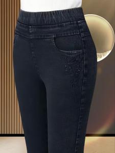 กางเกงยีนส์ทรงเข้ารูปเอวสูงยางยืดสำหรับผู้หญิง ฤดูใบไม้ร่วง กางเกงขายาวทรงปากกา กางเกงขายาวสำหรับคุณแม่วัย 40-49 ปี