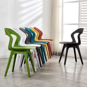 Nordic Style Plastic Dining Chair Minimalist Comfortable Home Chair Popular Backrest Leisure Chair Sedentary Office Chair for Hotel Negotiation