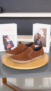 Sepatu Pria Slip On Formal Santai Bahan Double Suede LGP01