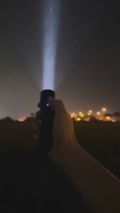 Đèn pin siêu sáng G40 3000 lumen đèn bin cầm tay vỏ hợp kim nhôm chống nước IPX4 led SST40 dùng pin 21700 5000mAh