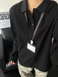 Cleanfit เสื้อโปโลแขนยาวสีดำ ทรงหลวม ผ้าโพลีเอสเตอร์ ปกโปโล แฟชั่นฤดูใบไม้ร่วงสำหรับผู้ชาย เสื้อเชิ้ตสไตล์อเมริกัน