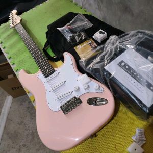 COMPLETE PACKAGE Thomson Stratocaster Electric Guitar