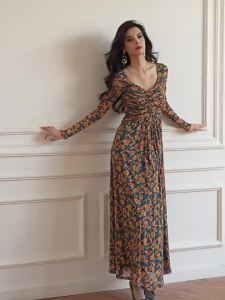 Vintage French Peach Neck Elegant Fitting Dress