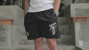 Flat-Man Short-Celana: Celana Hitam untuk Skateboarding & Aktivitas Outdoor