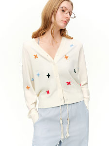 DUSHU | Embroidered V-Neck Knitted Cardigan