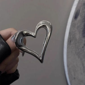 คลิปหนีบผมโลหะรูปหัวใจใหม่สไตล์หวานและเย็น ทรงผมหางม้าสูงไม่สมมาตร ครึ่งผม ทรงผมสุดหรูหรา INS สำหรับผู้หญิง