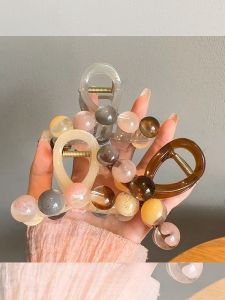 Elegant Pearl Hair Clip Womens Medium Size Shark Tail Hair Clip Stylish Accessory for Back of Head Fashionable New 2024