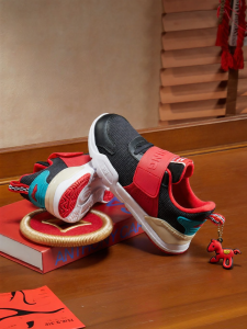 LI-NING KIDS | New Year Edition Slip-on Children Sports Shoes