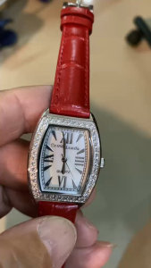Crown Londa 3635LSR Luxury Crystal Diamonds Ladies Wristwatch (Red)