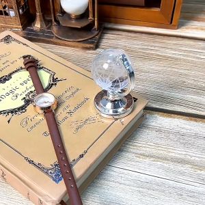Jane asli pasokan langsung sederhana ins angin mini globe gadis hati dekorasi desktop kreatif dekorasi meja transparan hadiah tahun baru Crystal color globe ball home ornaments