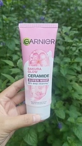 Garnier Sakura Glow Hyaluron Super Whip Foam