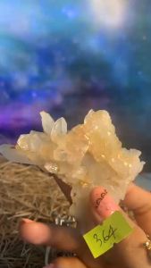 Mảnh vỡ đá Thạch Anh tự nhiên lấp lánh trụ tinh thể 364