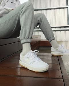 Nike Women's Gamma Force White Shoes