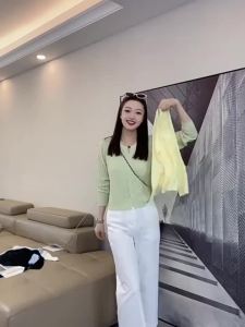 French Style Blue V-Neck Slim Fit Versatile Knit Cardigan