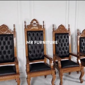 Kursi Pengadilan Kayu Jati: Kualitas Tinggi & Desain Elegan